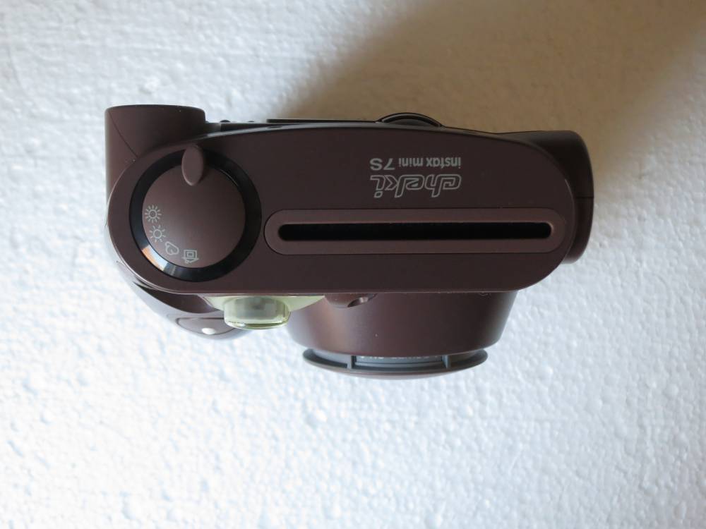 ../jpgfuji/instax7s_02.jpg