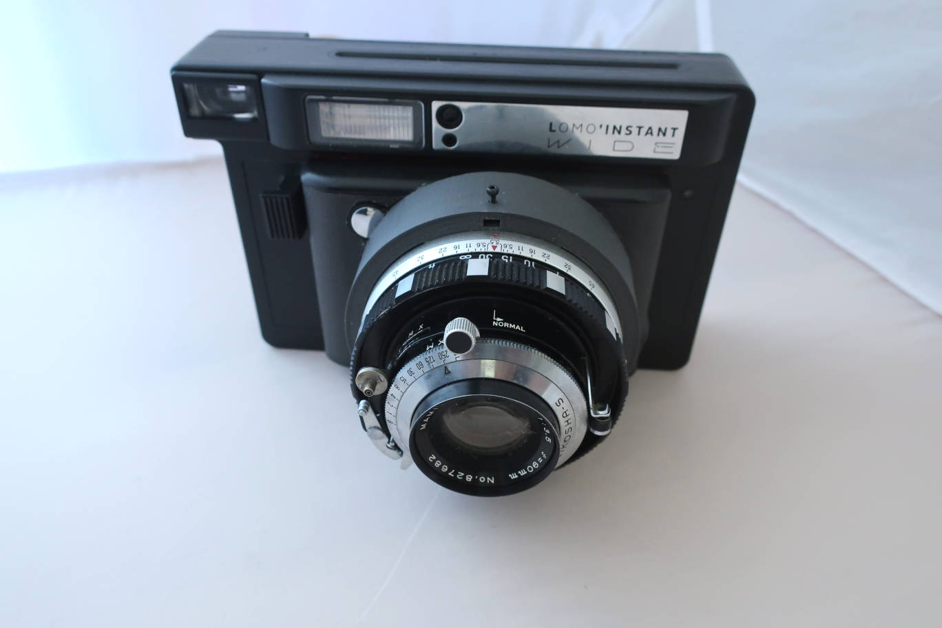 Manual Lomo Instant Wide with interchangeable lenses or Lomo 
