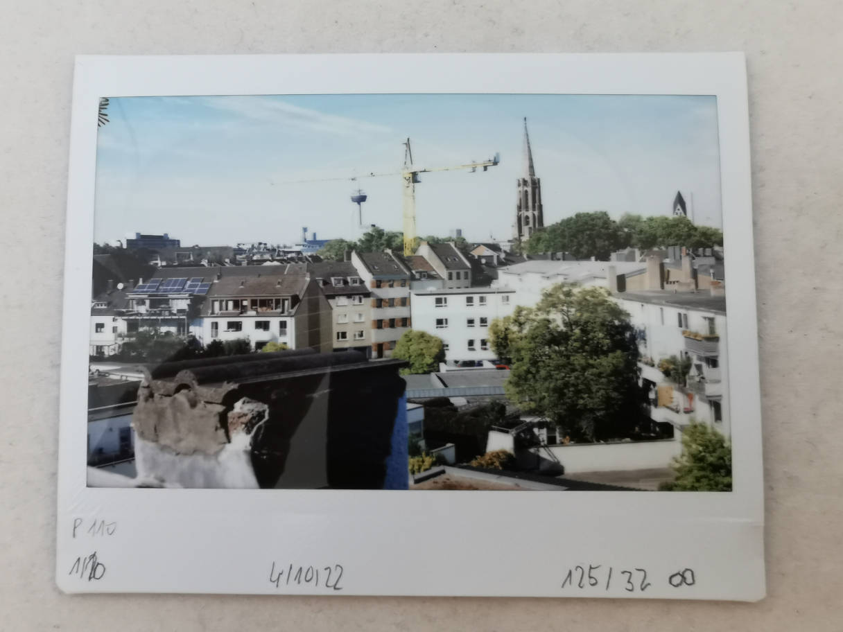 ../jpgother/polaroid_110b_instax_IMG_20221004_151126.jpg