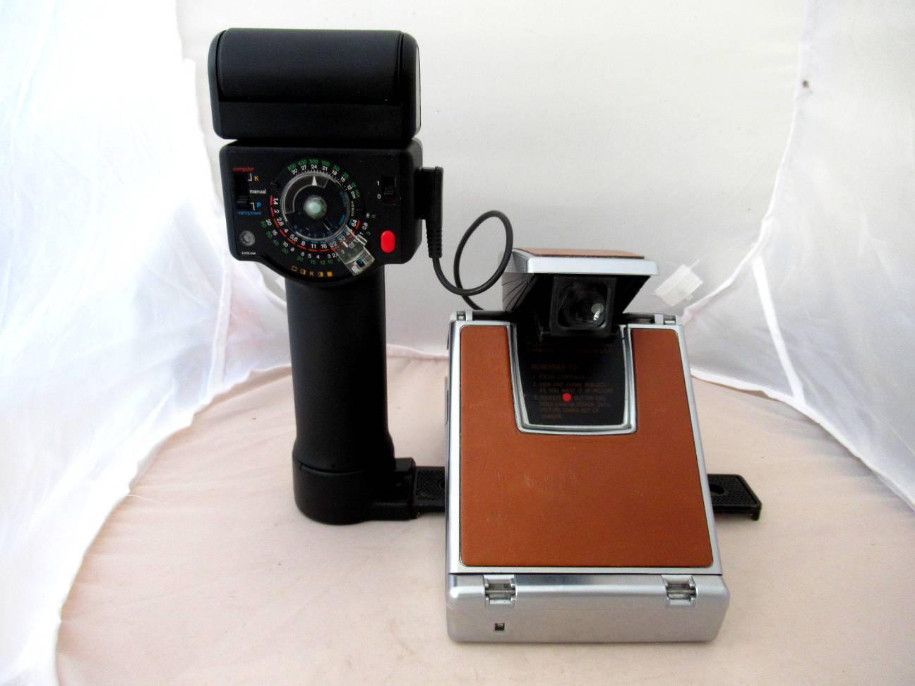 ../jpgpolaacc/pola_sx70_braun_bvc370_flash_IMG_0651.JPG